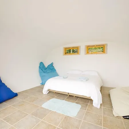 Atlantic Surf Pods *